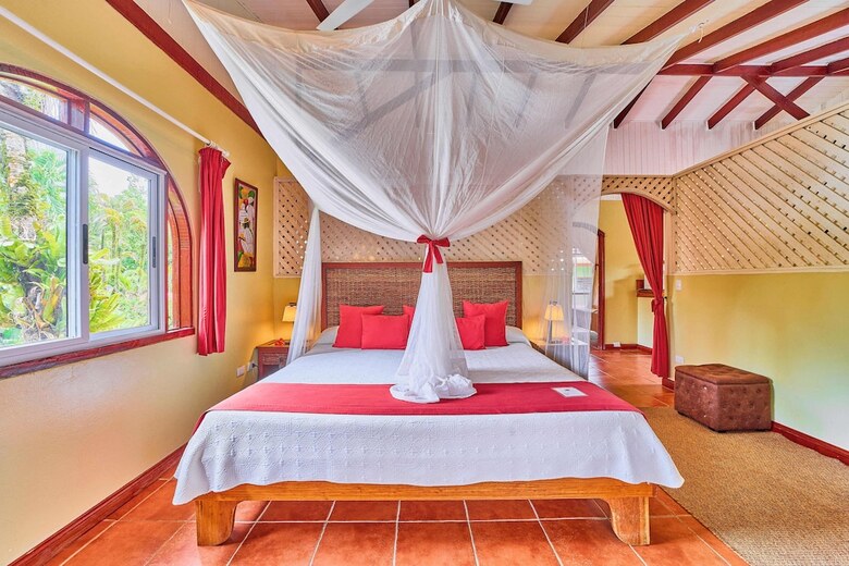 Hotel El Encanto