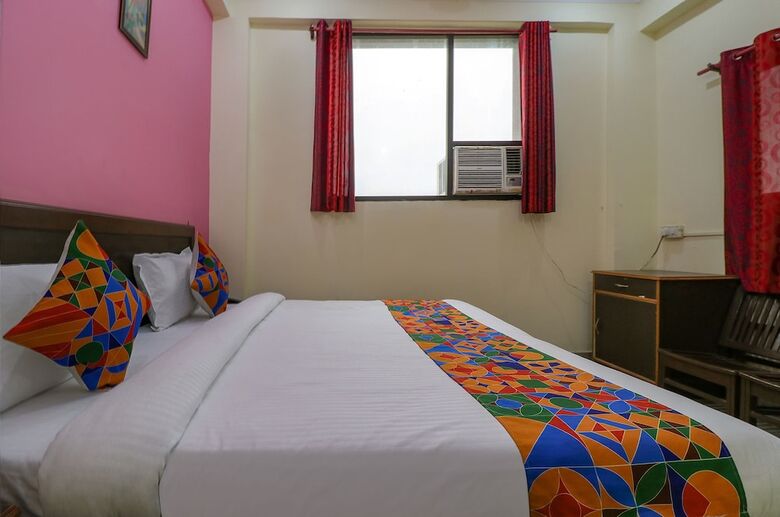 Hotel Fabexpress Royal Stays