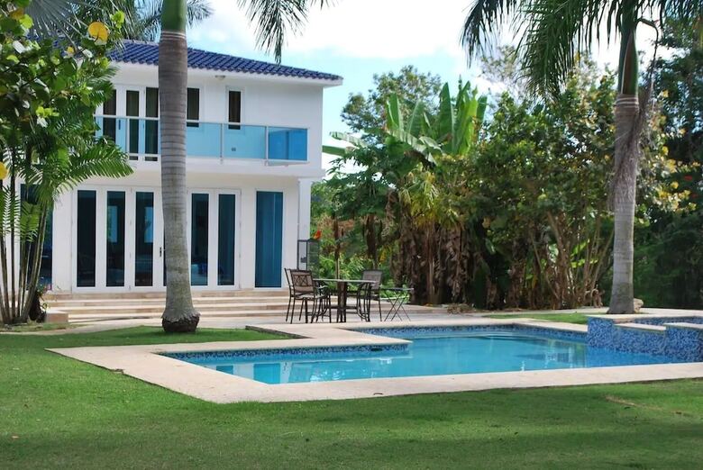 Hotel Manati World Point Inn