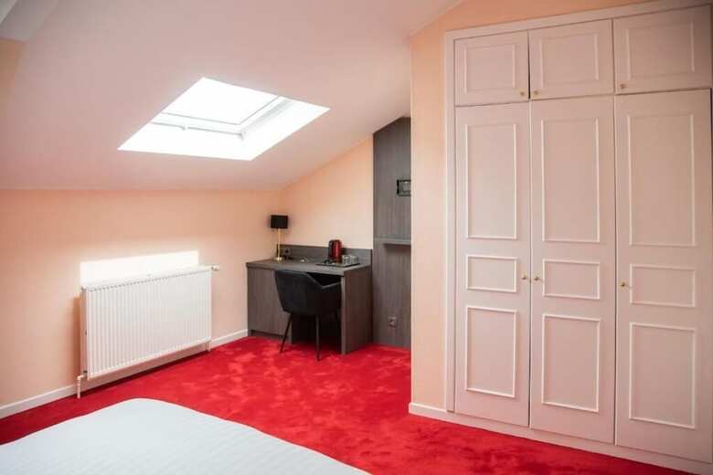 La Bourse Hotel