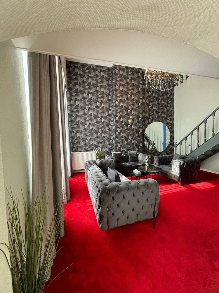 La Bourse Hotel