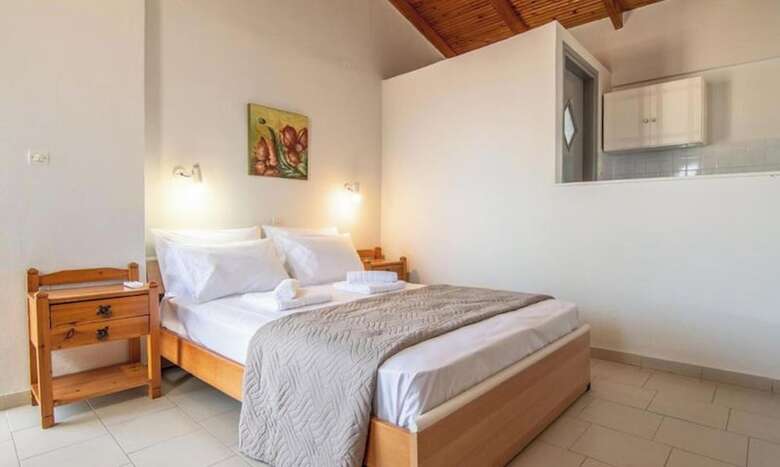 Room In Guest Room - Girogiali Beach Hotel