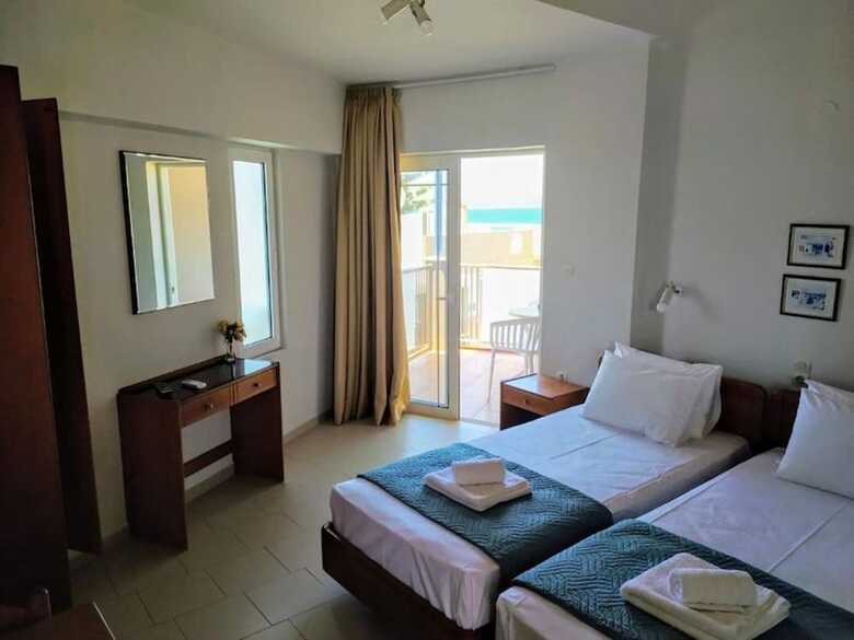 Room In Guest Room - Girogiali Beach Hotel