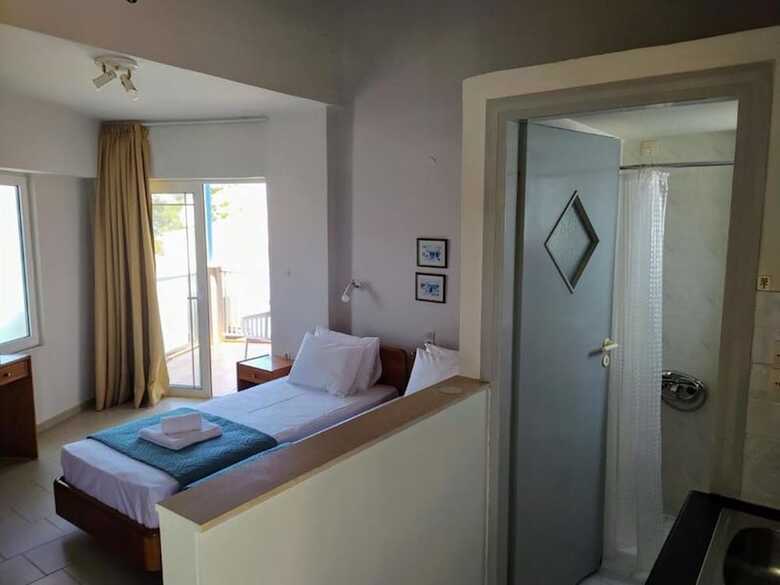 Room In Guest Room - Girogiali Beach Hotel