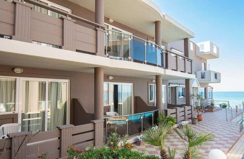 Room In Guest Room - Girogiali Beach Hotel