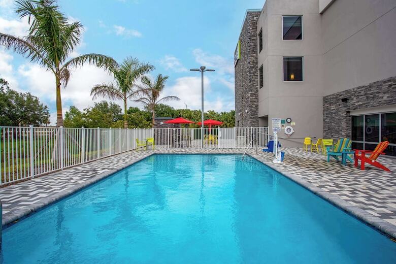 Hotel Home2 Suites By Hilton Vero Beach I-95