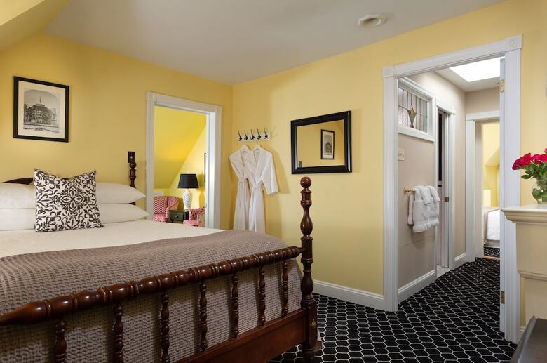 Cornerstone Bed And Breakfast