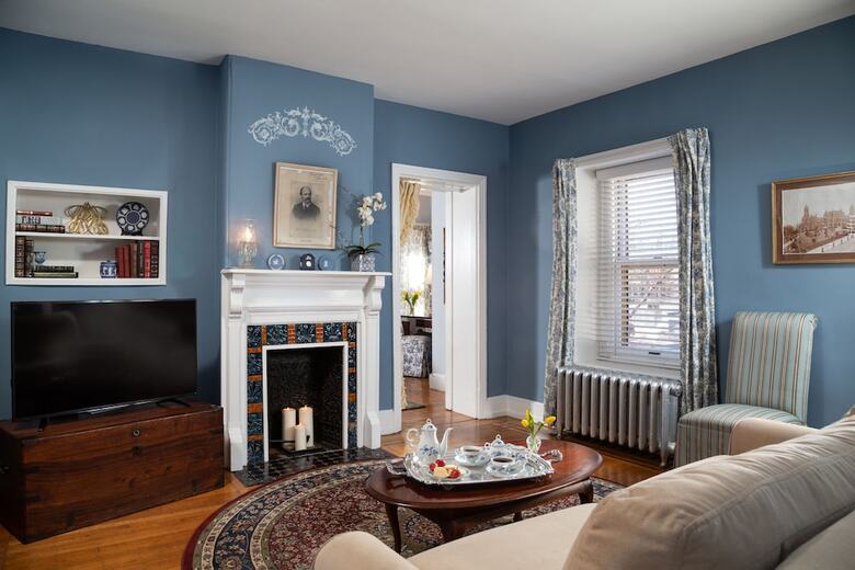 Cornerstone Bed And Breakfast