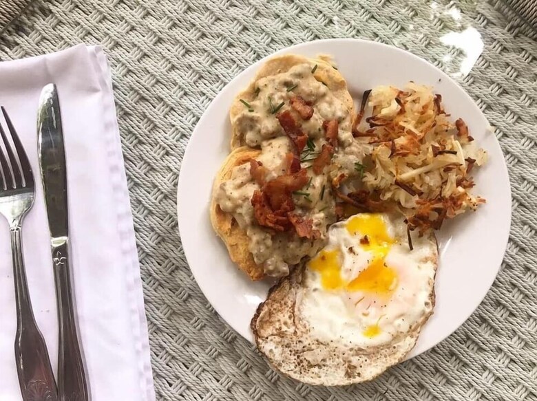 Cornerstone Bed And Breakfast