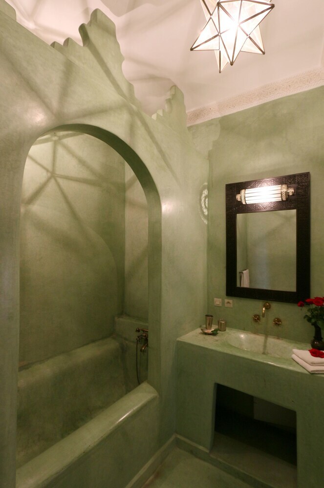 Riad Al Anouwar