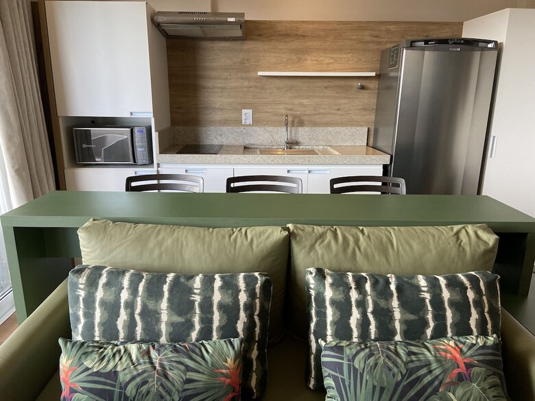 Hot Beach Suites