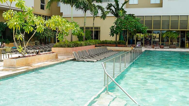Hot Beach Suites