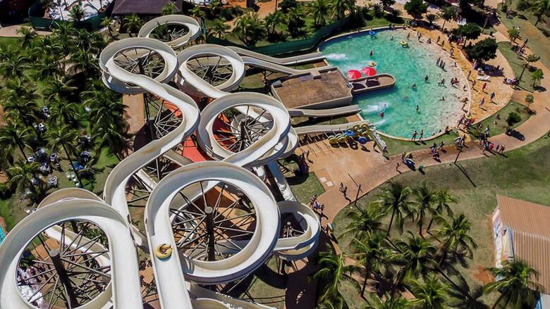 Hot Beach Suites