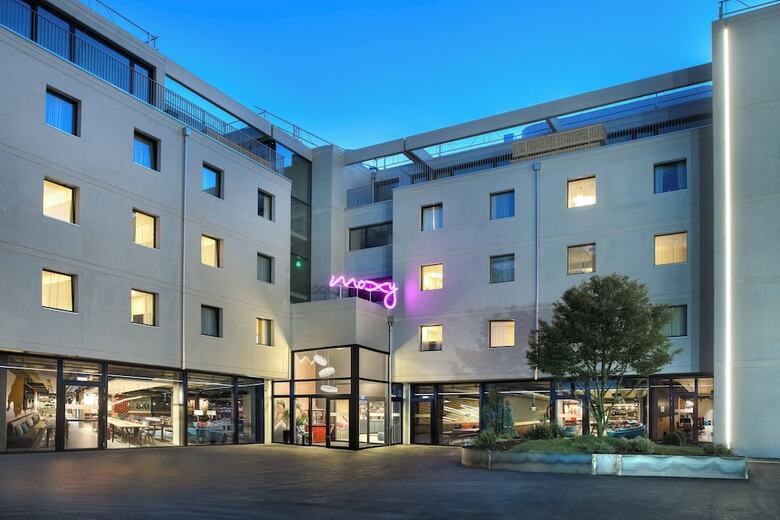 Hotel Moxy Sion