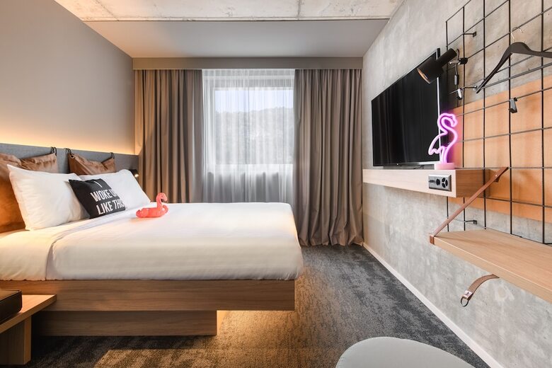 Hotel Moxy Sion