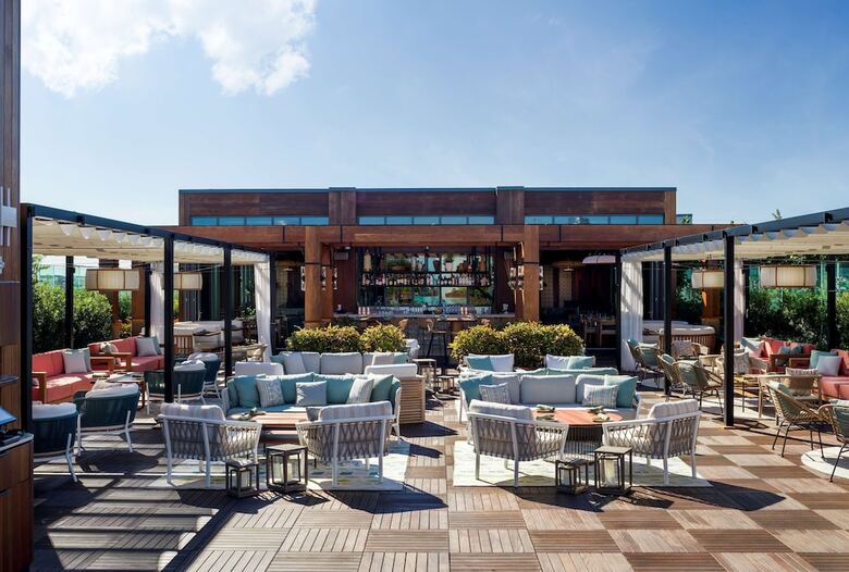 The Ray Hotel Delray Beach, Curio Collection By Hilton