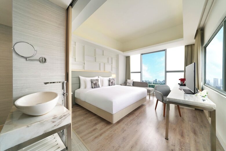 Hotel Vertu Harmoni Jakarta