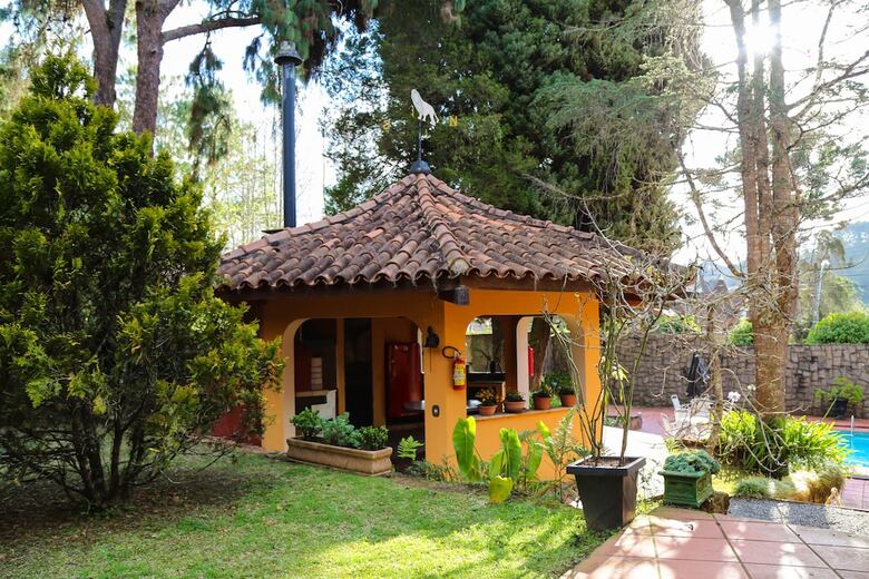 Pousada Cedro Do L�bano