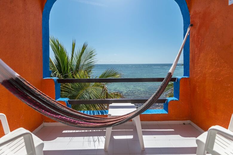 Del Sol Beachfront Hotel And Condos