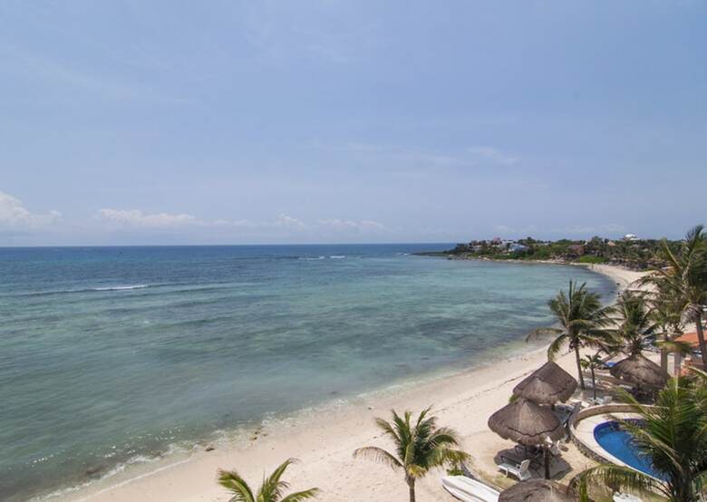 Del Sol Beachfront Hotel And Condos