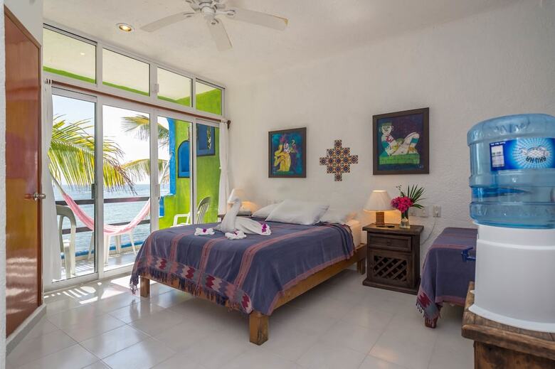 Del Sol Beachfront Hotel And Condos