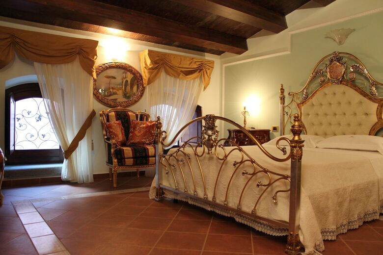Hotel San Leo