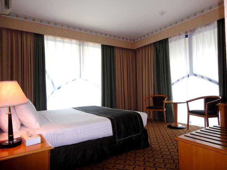 Beach Bay Hotel