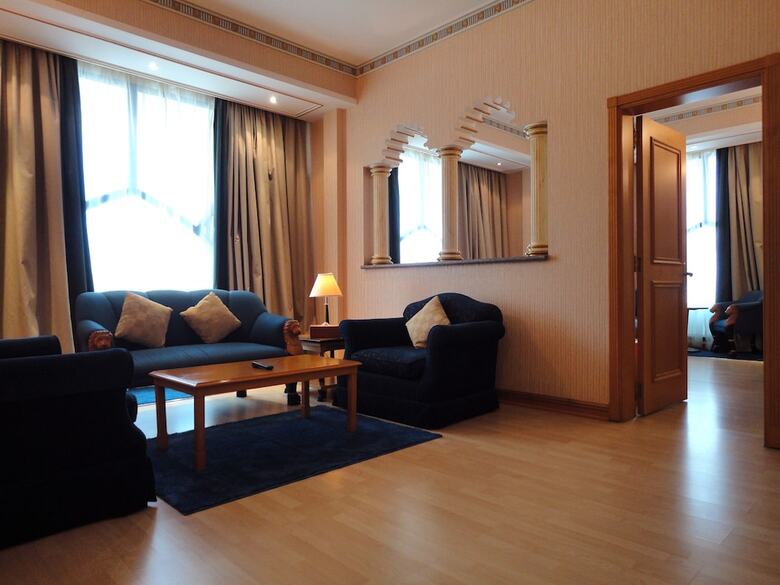 Beach Bay Hotel