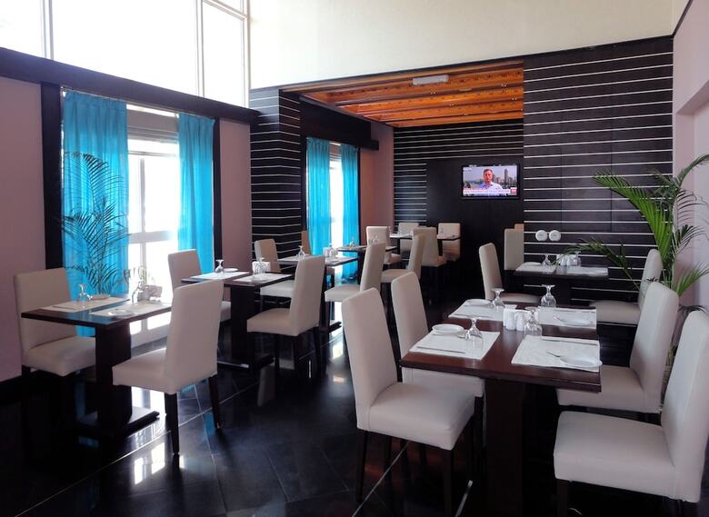Beach Bay Hotel