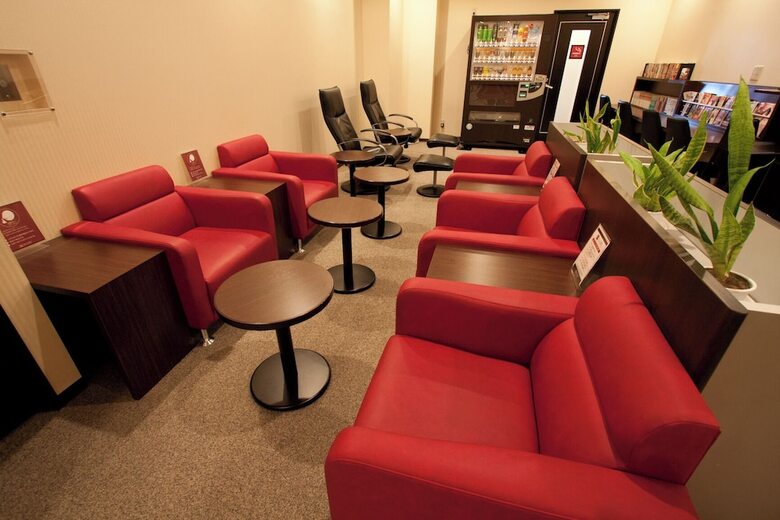 Hearts Capsule Hotel & Spa Nakasu (male Only)