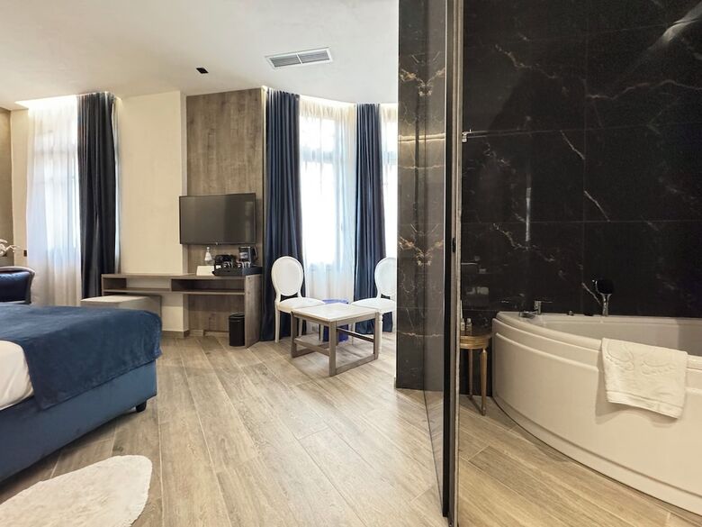 Athens The L7 Str - Luxury Boutique Collection Hotel
