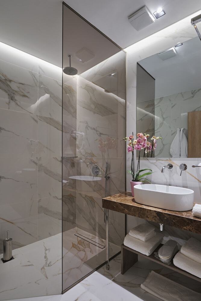 Athens The L7 Str - Luxury Boutique Collection Hotel