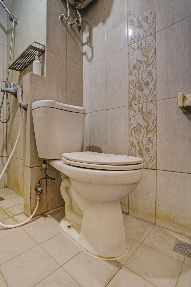 Hotel Collection O 93344 Gateway Pasteur Apartement By Maestro