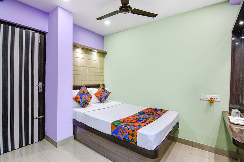 Hotel Fabexpress Laxmi Inn