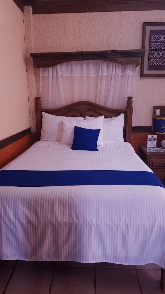 Hotel Mision Colonial San Cristobal