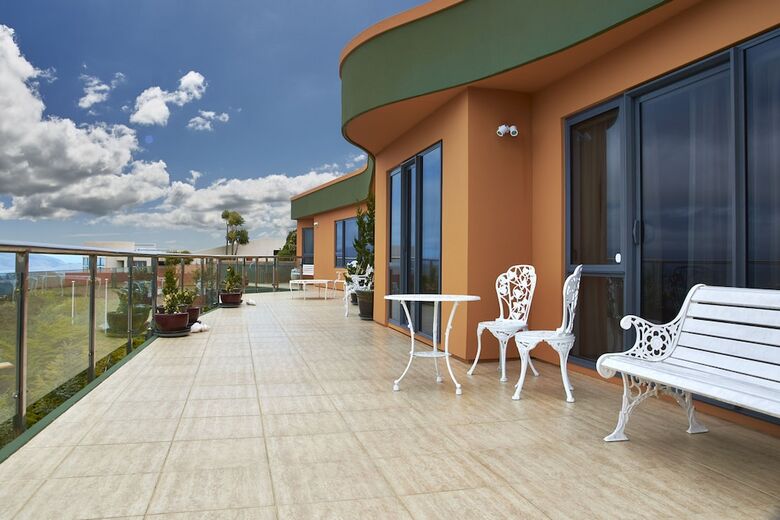 Zenith Boutique Lodge & Spa