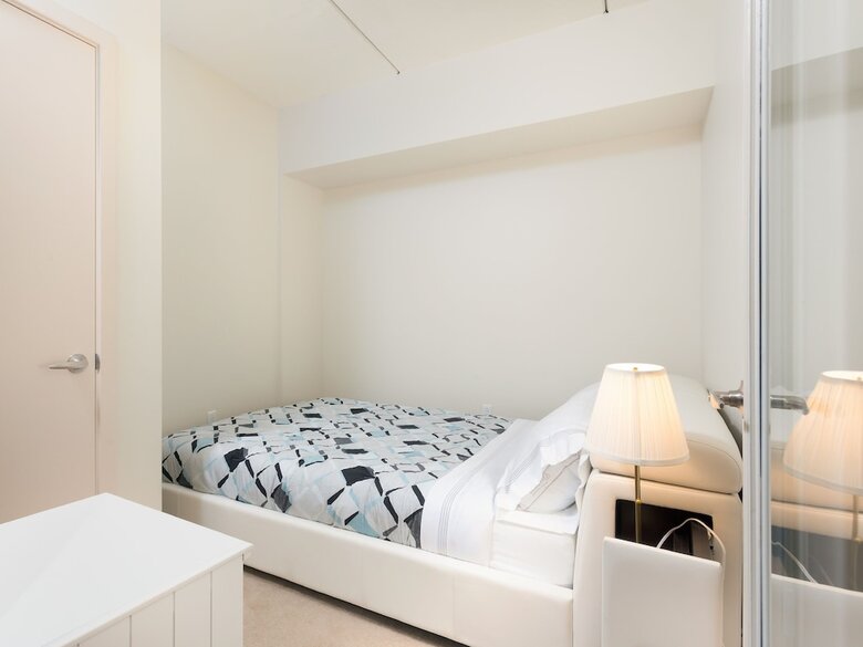 Aparthotel Pelican Fully Furnished Apartments