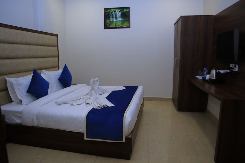 Pineberry Hotels