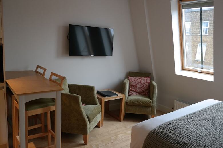 Hotel Alma Rooms