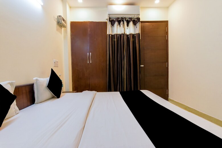 Hotel Red Cherry