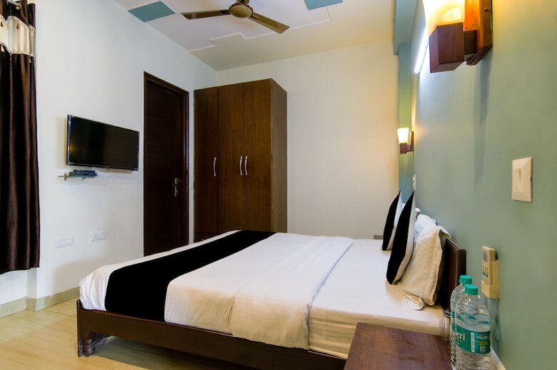 Hotel Red Cherry