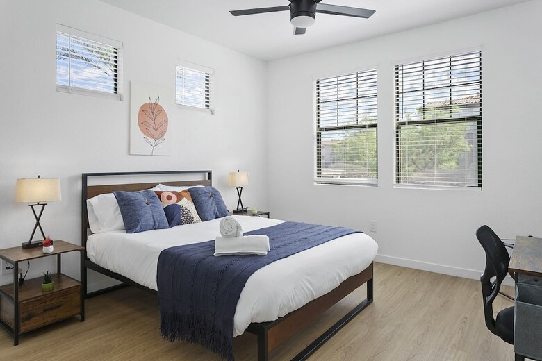 Aparthotel Two Glendale Cozysuites With Pool 2 & 9