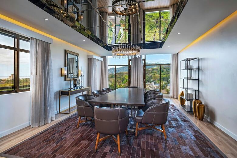 Hotel The Brix, Autograph Collection