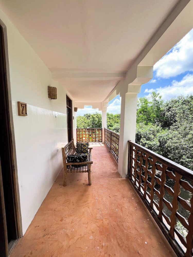 Karibu Maisha Lodge