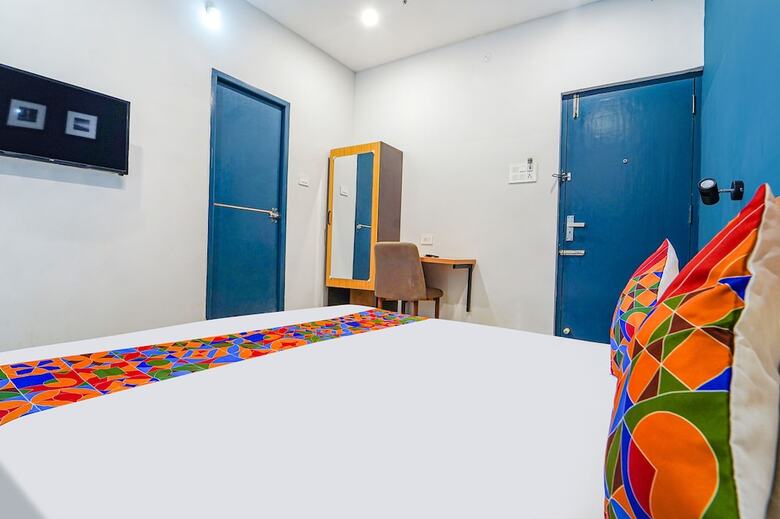 Hotel Fabexpress Silver Palace