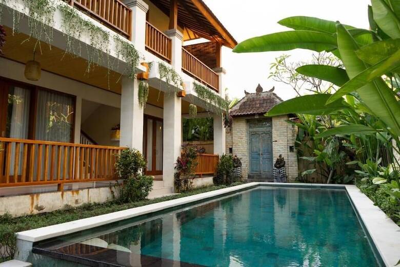 Hotel Ari Cottages