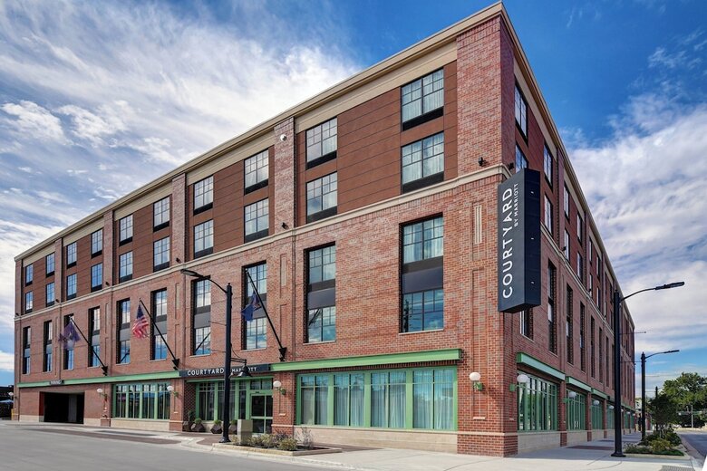 Hotel Courtyard By Marriott Manhattan Aggieville