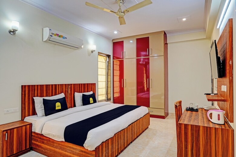 Hotel Homefort Stays, Millennium City Centre Gurugram