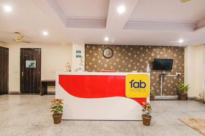 Hotel Homefort Stays, Millennium City Centre Gurugram