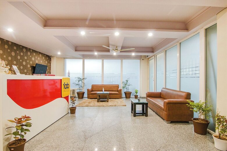 Hotel Homefort Stays, Millennium City Centre Gurugram